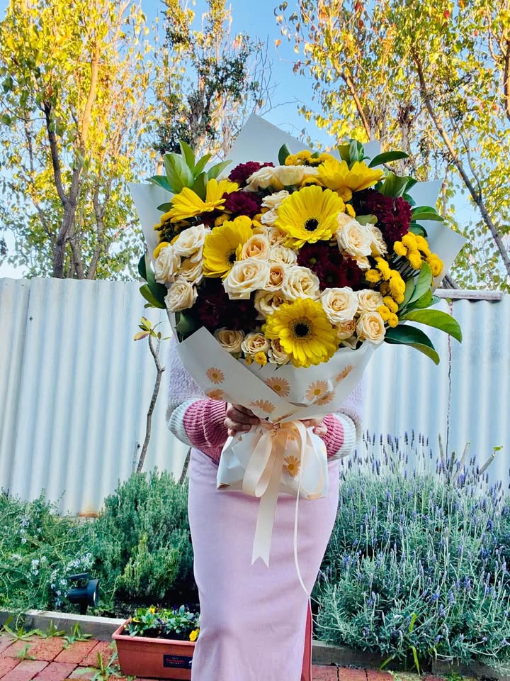 Golden Charm Bouquet